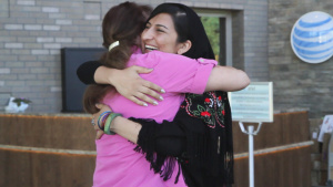 Homa Usmany meets Patricia Ward for the first time, AT&T U Las Colinas (July 2015)